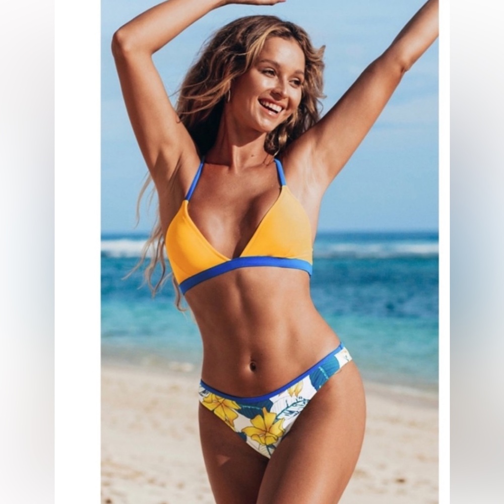 Cupshe NWT M SEXY CHEEKY Yellow Blue FLORAL STRAPPY BLOCK COLOR Bikini Set